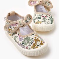 WM Liberty Millie Canvas - Field Flowers